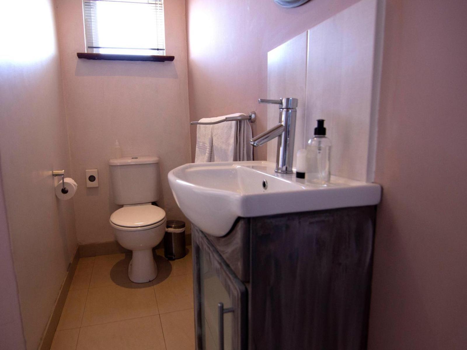 The Boston Guest House Bellville Room photo